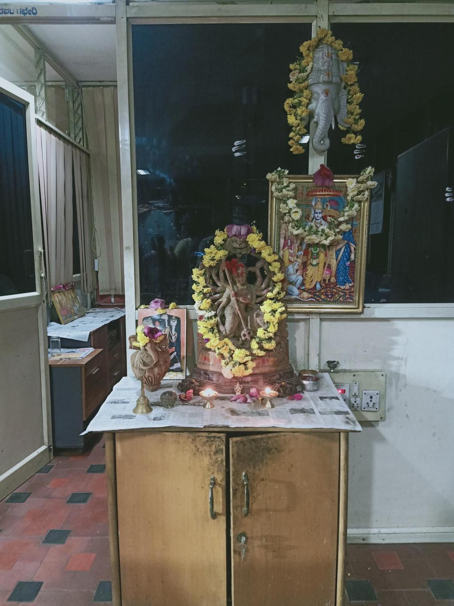 האמפי Mahesh Guest House מראה חיצוני תמונה